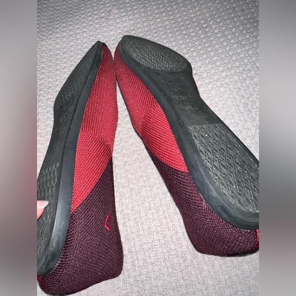 Vivaia Women’s Pointed-Toe V-Cut Flats (Valencia 2.0) Red Nature Sz 38.5 - Picture 8 of 8